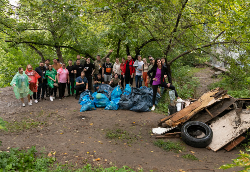 Эковолонтеры собрали более 2 тонн мусора на особо охраняемой природной территории Москвы